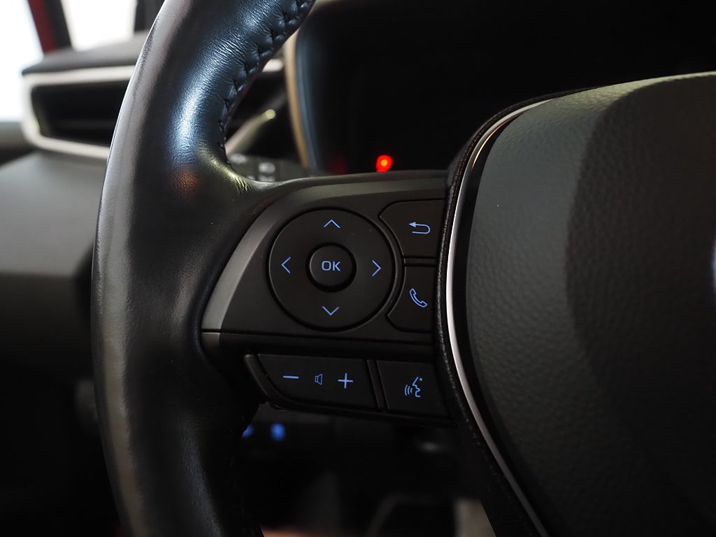 Toyota Corolla 2.0 Hybrid e-CVT 184hk Style | Backkamera | 2019