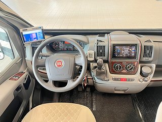Husbil-halvintegrerad Kabe TM 880 LT 29 av 29