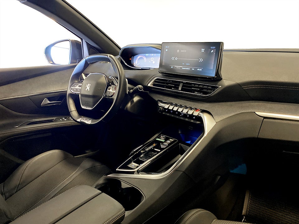 Bild på Peugeot 5008 GT 1.2 PT 130hk Aut B-KAMERA CARPLAY
