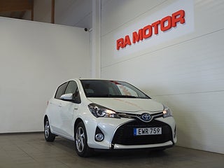Halvkombi Toyota Yaris 1 av 21