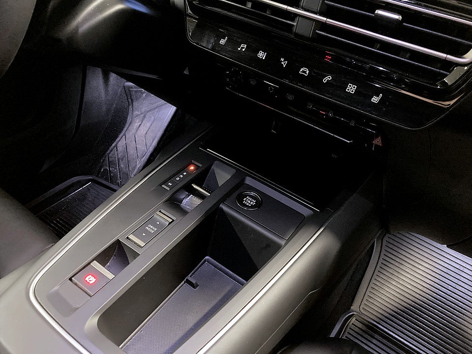 Bild på Citroën C5 Aircross Shine 1.2 PT Aut EL-BAKLUCKA 130hk