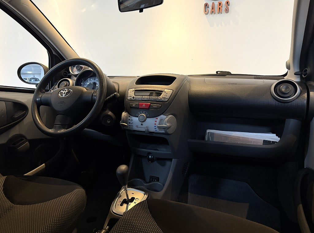 Toyota Aygo 5-dörrar 1.0 VVT-i MultiMode 68HK LÅGMIL AC AUTOMAT