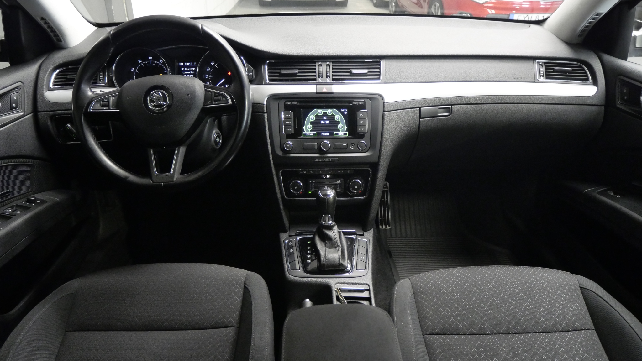 Skoda Superb 2015, bild 2/50