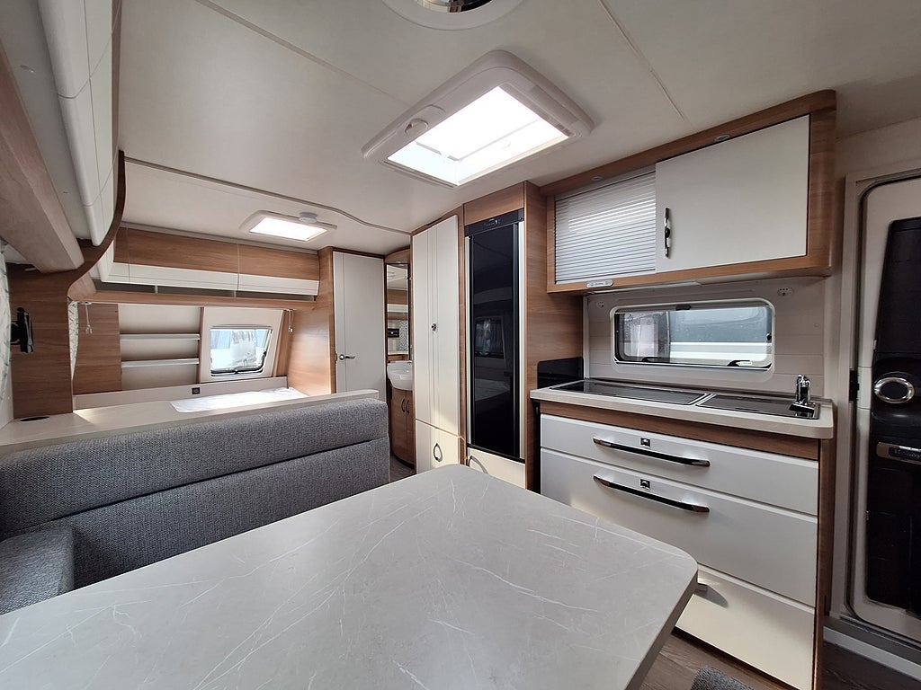 Hobby De Luxe 560 KMFe Barnkammare, Micro, Kampanjprodukt!