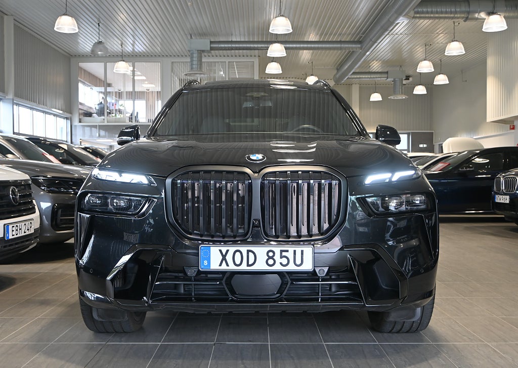 BMW X7 2025 - miniatyr 5