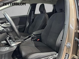 Halvkombi Volvo V40 Cross Country 7 av 19