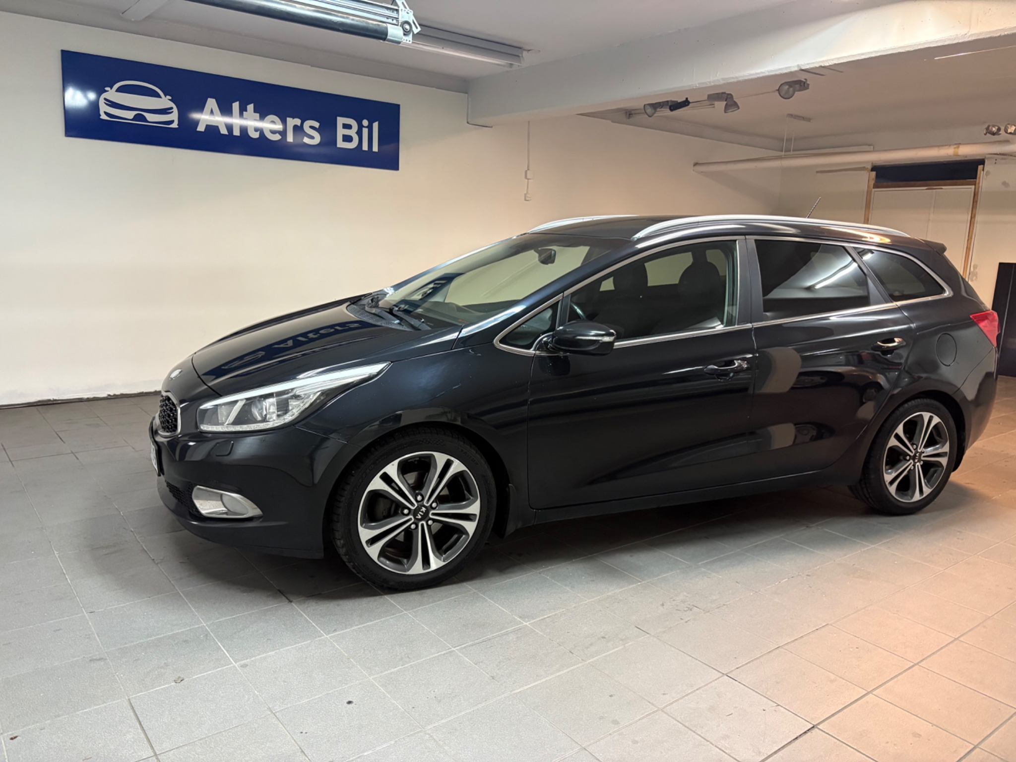 Kia Ceed cee'd_sw 1.6 CRDi EX Comfort 2013, bild 5/10