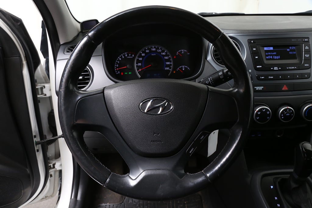 Hyundai i10 1,0 blue 67hk Comfort Automat Extraljus P-sensorer 2018