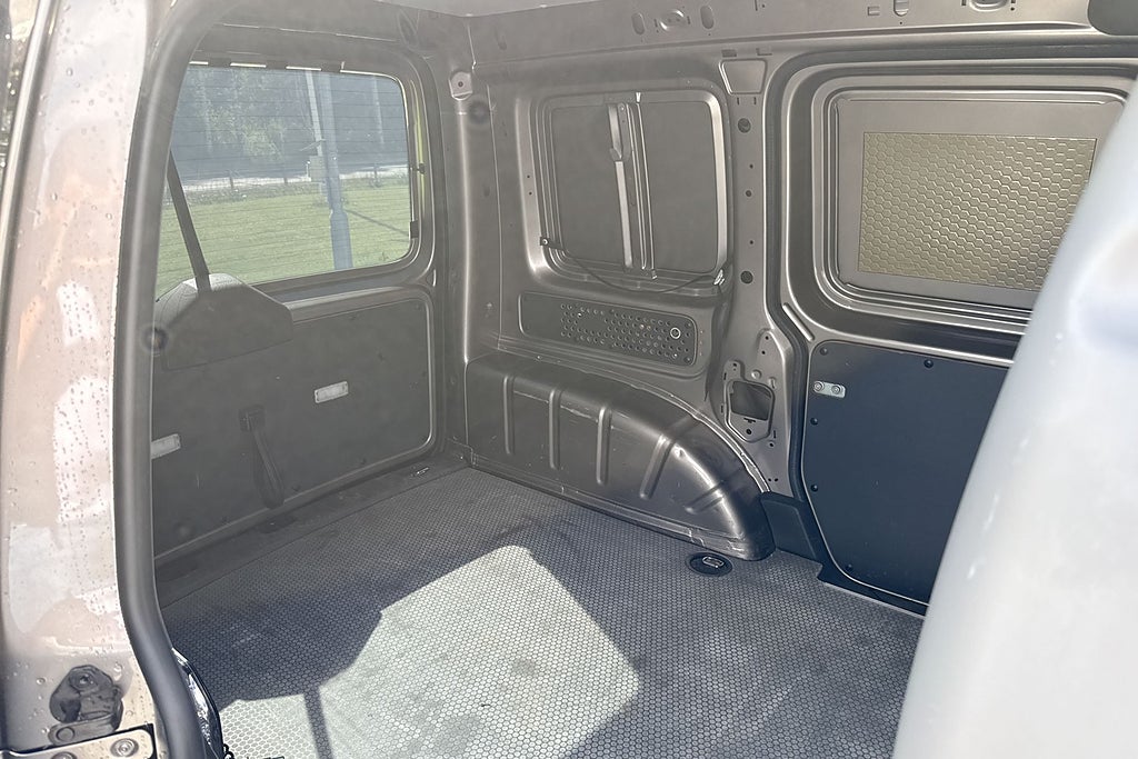 Volkswagen Caddy AlltrackVan 2.0 TDI Automat 4Motion Värmare Drag1 Ägare miniatyr 7
