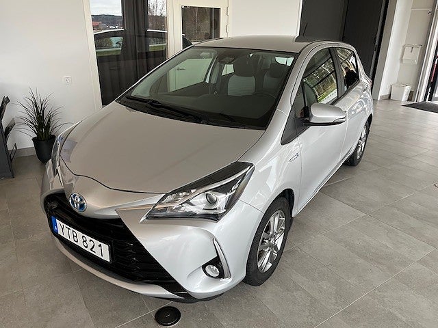 Toyota Yaris Hybrid e-CVT Active