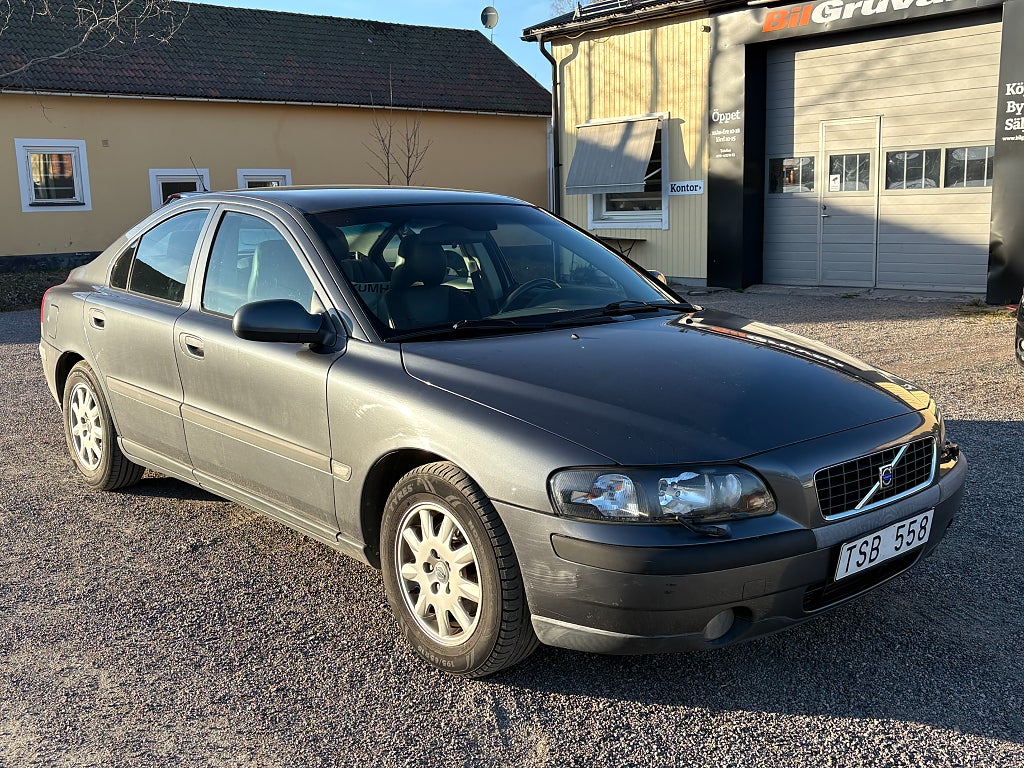 Volvo S60 2.4 Business Dragkork/M-Värmare/1Ägare
