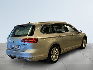 Volkswagen Passat Sportscombi 2.0 TDI 4M/S&V-Däck/MoK/B-kamera/Drag/Psens