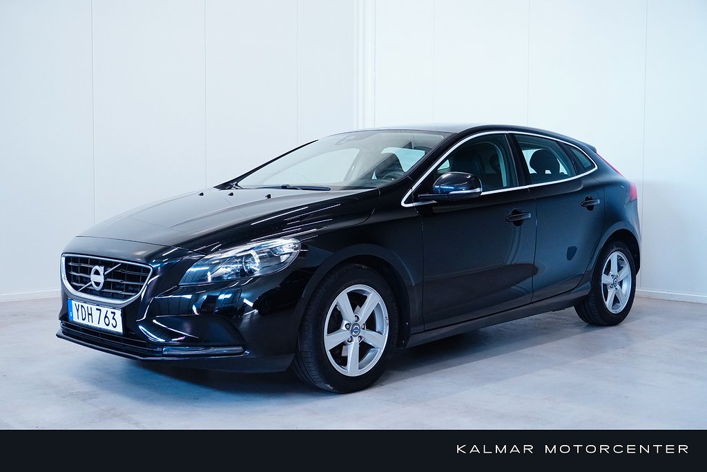 Volvo V40 D2 Momentum 115 HK Panorama Backkamera Ny Kamrem