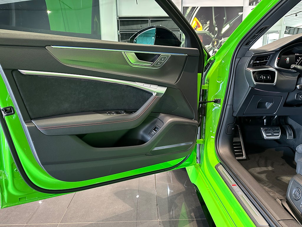 Audi RS6 Performance DRC Panorama HUD Matrix 630 hk - bild 11