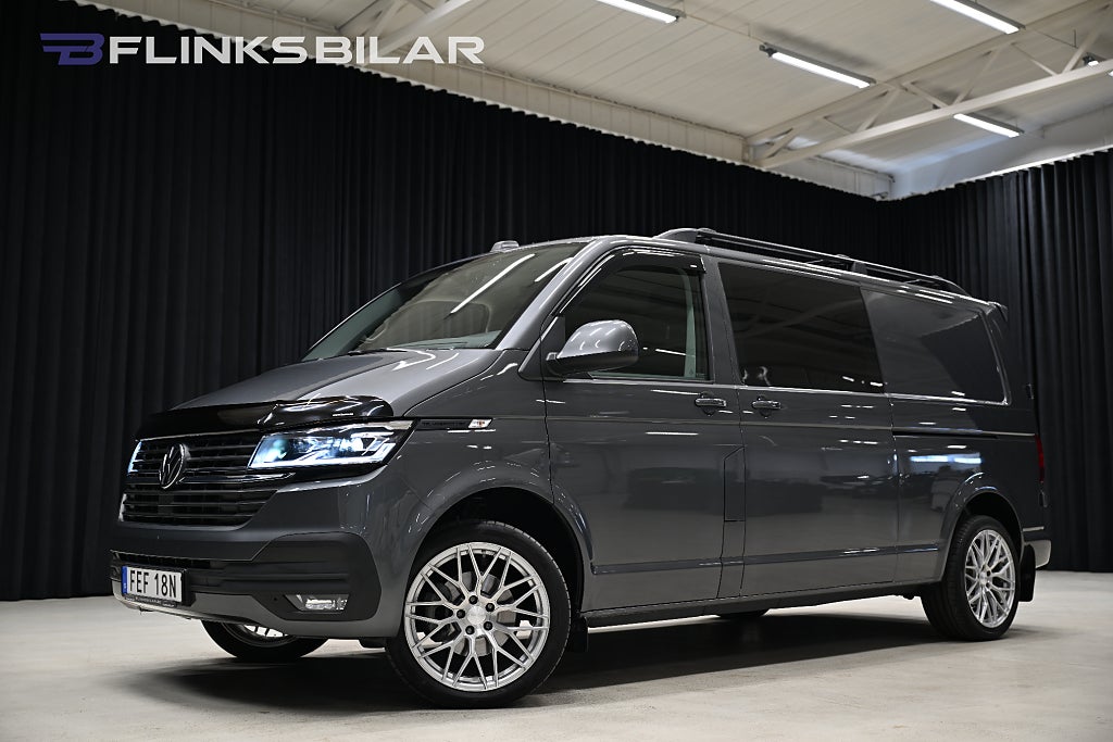 Volkswagen Transporter Kombi 150HK L2|Nedlackad|LED|Dubbeldörr|Lågml|Leasbar