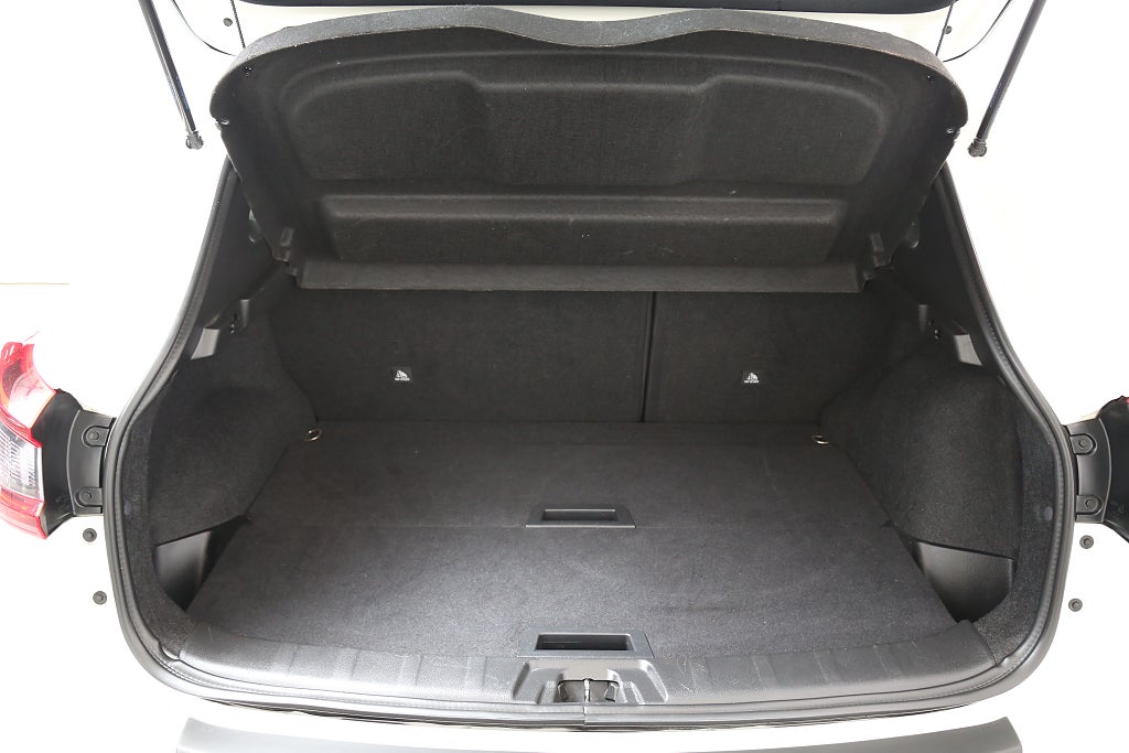 Nissan Qashqai 1,3 DIG-T 140hk 360°-kamera Keyless Navi Drag 2021