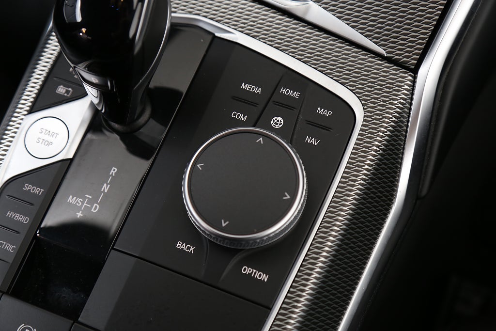 BMW 330e xDrive 292hk Touring  M Sport Aut Läder Drag Leasbar 2022