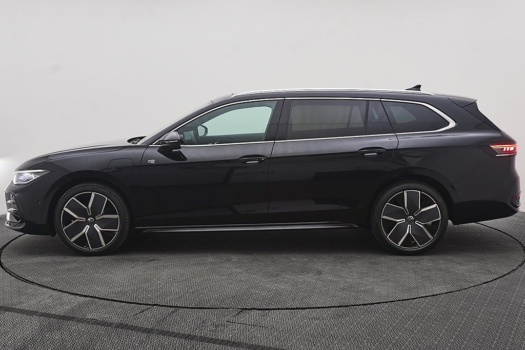 Volkswagen Passat EHYBRID 272 DSG6 R-LINE