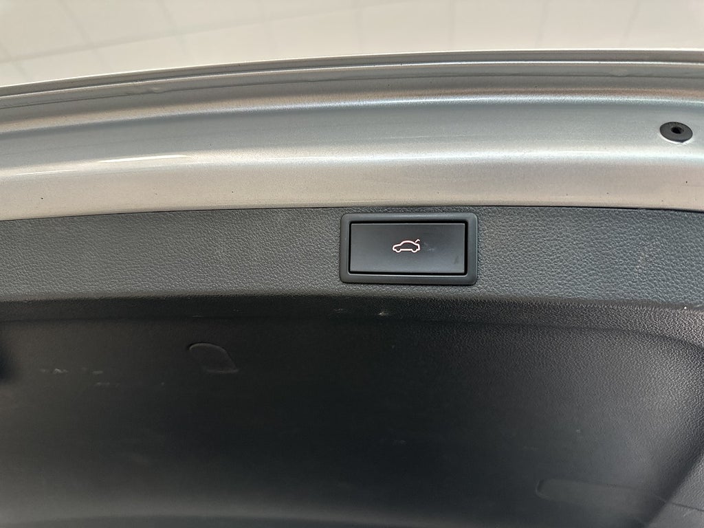 XJL323