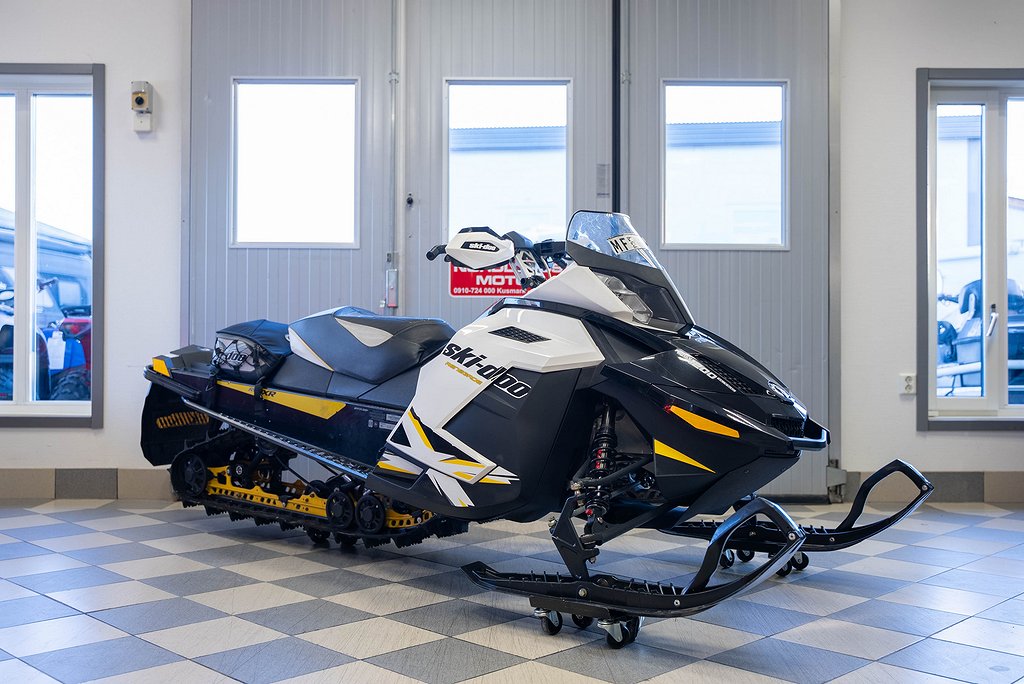 Ski-Doo Renegade X 1200