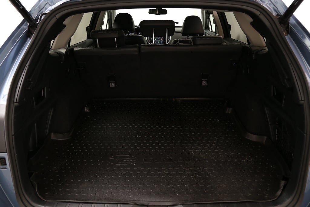 Subaru Outback 2,5i Limited Xfuel AWD Skinn Motorv Drag 2023