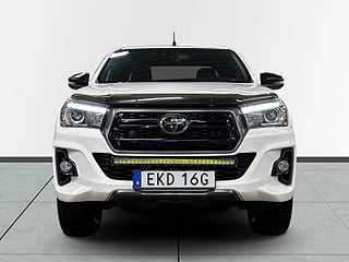 Toyota Hilux Dubbelhytt 2.4 AWD MOMS/Kamera/Drag/D&M-värmare/LEDramp