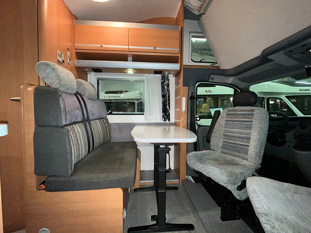 Knaus Sport TR88 / 3500kg / Cykelställ / Markis - Knaus