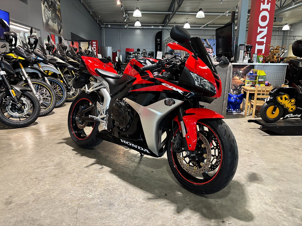Honda CBR600RR 