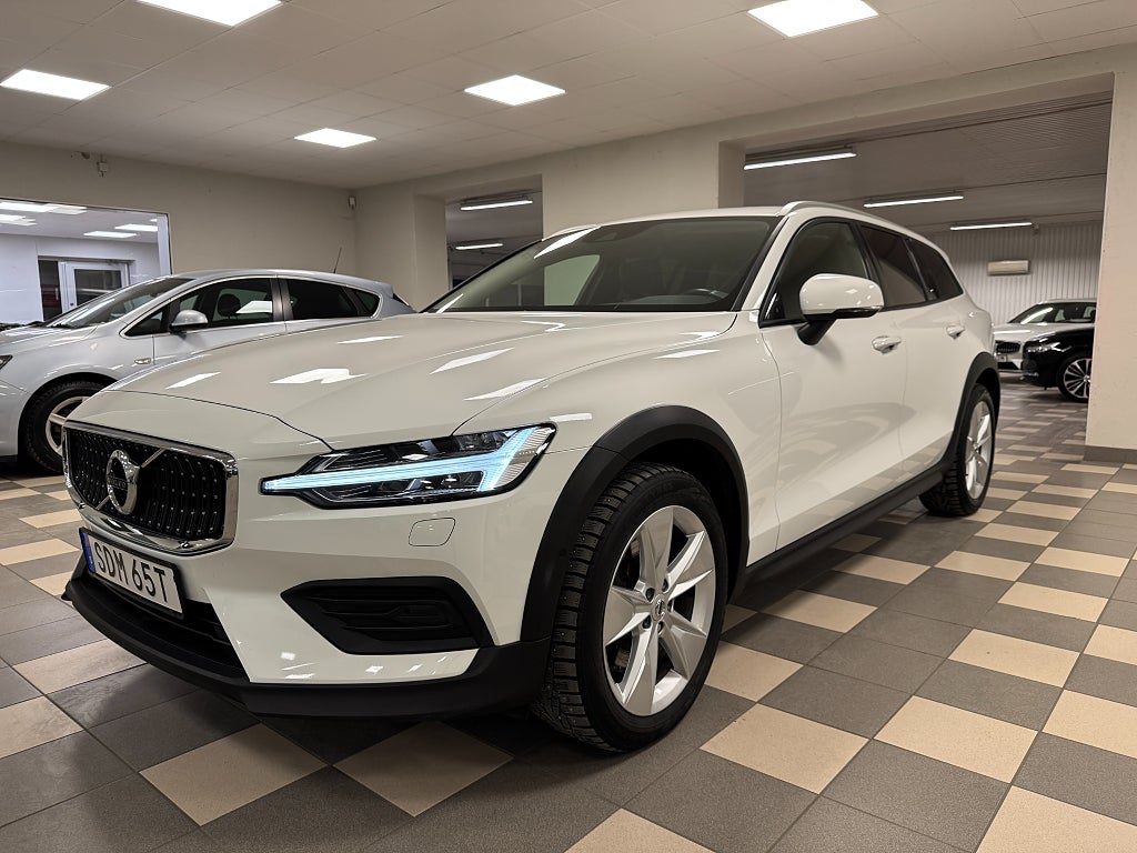 Volvo V60 Cross Country D4 AWD Geartronic AppConnect Navi VOC