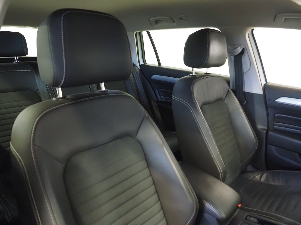 Volkswagen Passat SC GTE 1.4 TSI Plug-in Drag Cockpit Värmare Keyless GPS 2021