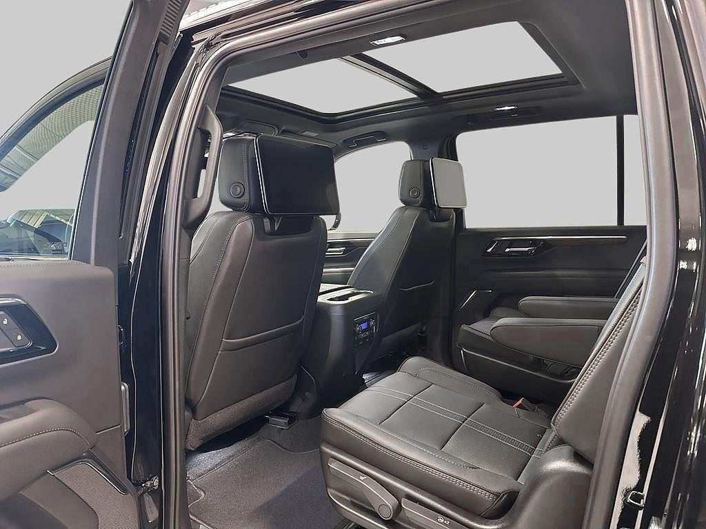 Chevrolet Suburban Nya modellen High Country 6.2 V8 Hydra-Matic 24'' hjul