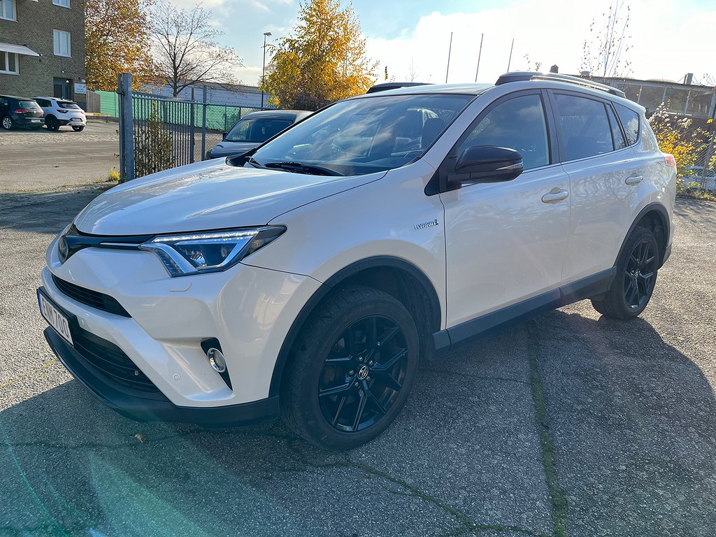 Toyota RAV4 Hybrid E-FOUR 2.5 i-AWD E-CVT X-Edition Euro 6