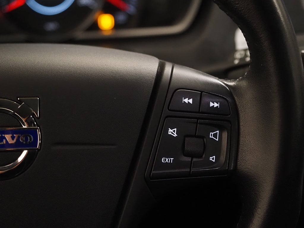 Volvo V40 T2 122hk Kinetic P-Värmare Kamrem bytt 2016