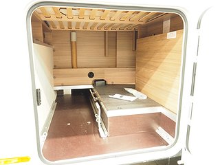 Husbil-integrerad Knaus Van I 550 MF 16 av 16