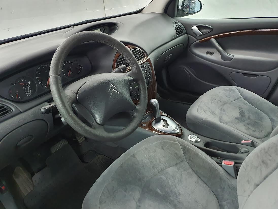 Citroen C5 3.0 V6 Automat 207hk 2004, bild 6/33