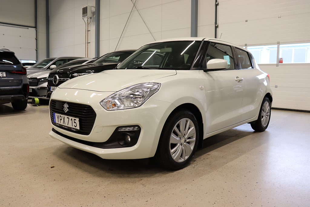 Suzuki Swift 1.2 Dualjet 1-ägare VVT B-Kamera Kamkedja 90hk