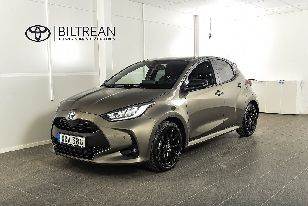 Toyota Yaris 1,5 Elhybrid Style Säkerhetspaket Endast 720mil!