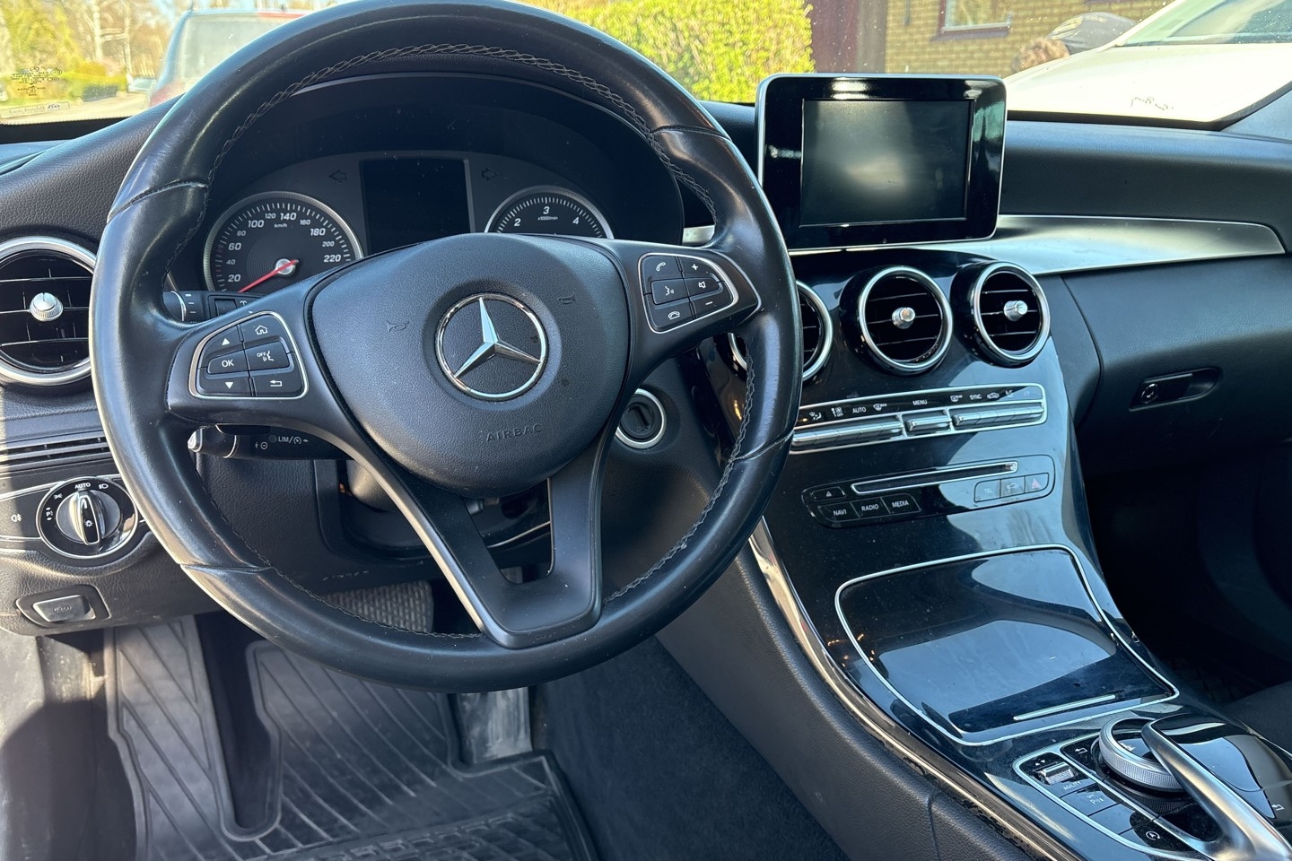 Mercedes-Benz C 2015, photo 7/10