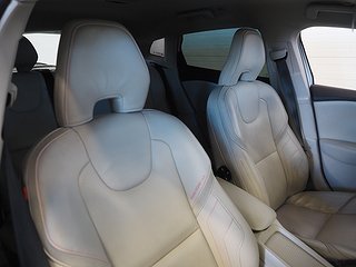 Halvkombi Volvo V40 10 av 22