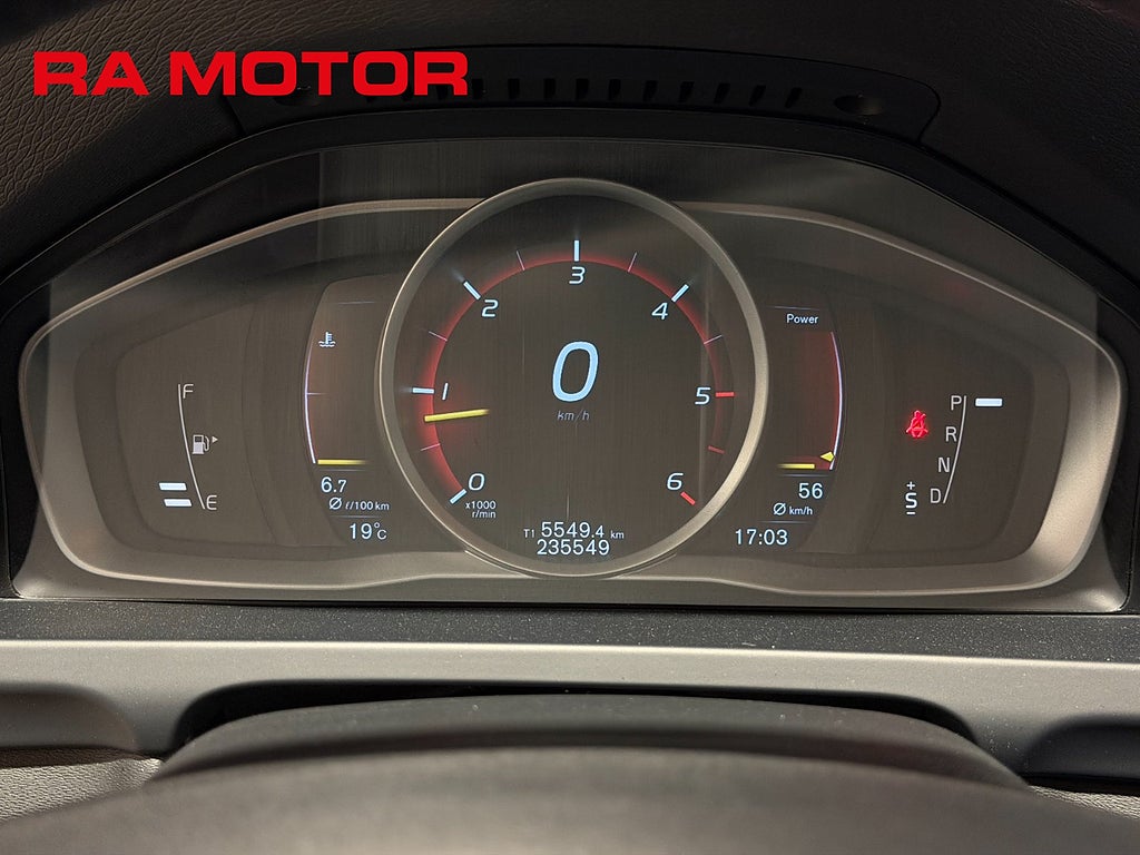 Volvo S60 Cross Country D4 190hk AWD Summum | Skinn | Värmare | Drag | 2016