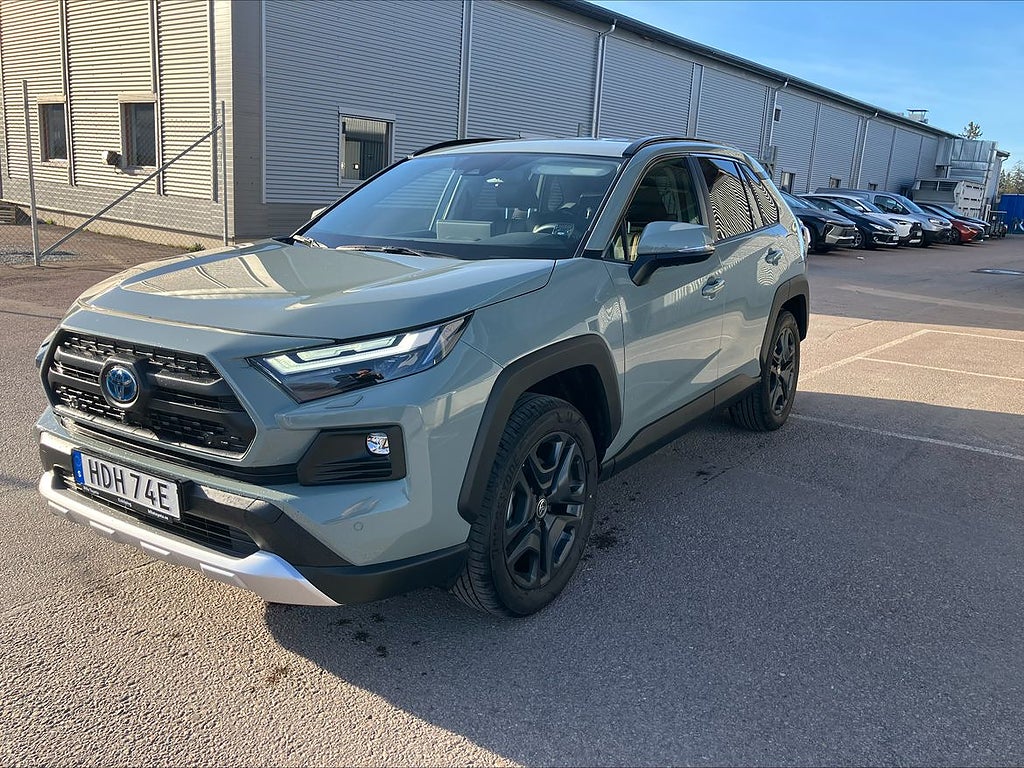Toyota RAV4 Adventure Teknikpaket Dragkrok