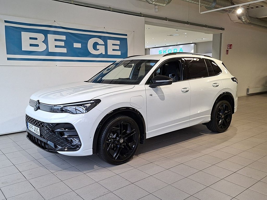 Volkswagen Tiguan R-LINE 1.5 eHybrid 272HK Drag Navi