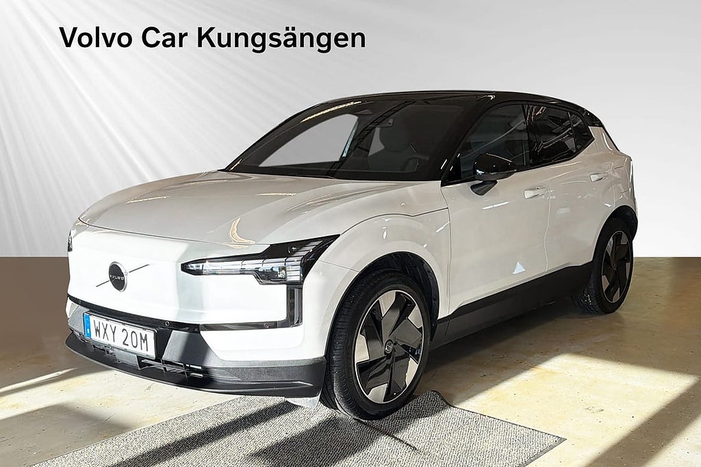 Volvo EX30 Single Motor Extended Range M R Plus Edition 19\" Selekt