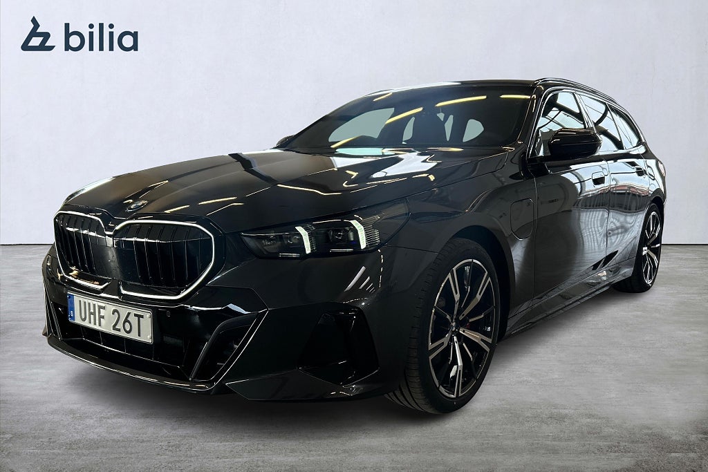 BMW 530e xDrive Touring Business Ed| M Sport Pro | Pano | Drag