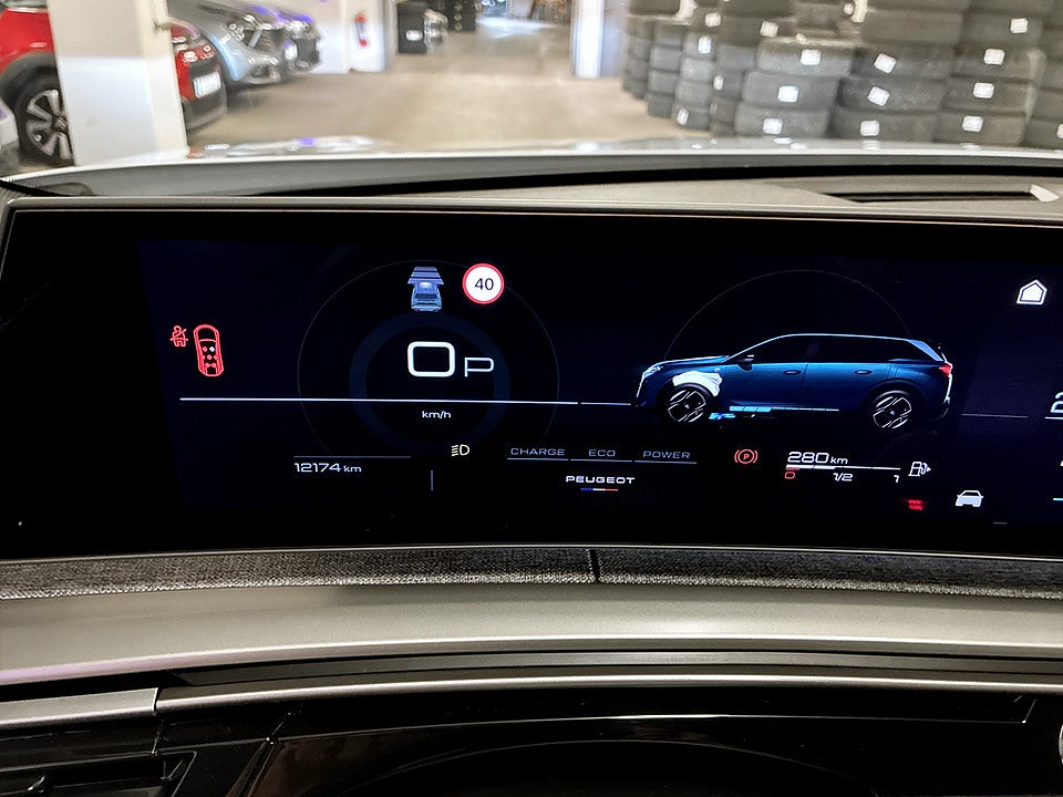 Bild på Peugeot 5008 GT Ultimate Hybrid 145hk Aut 7-SITS B-KAMERA CARPLAY