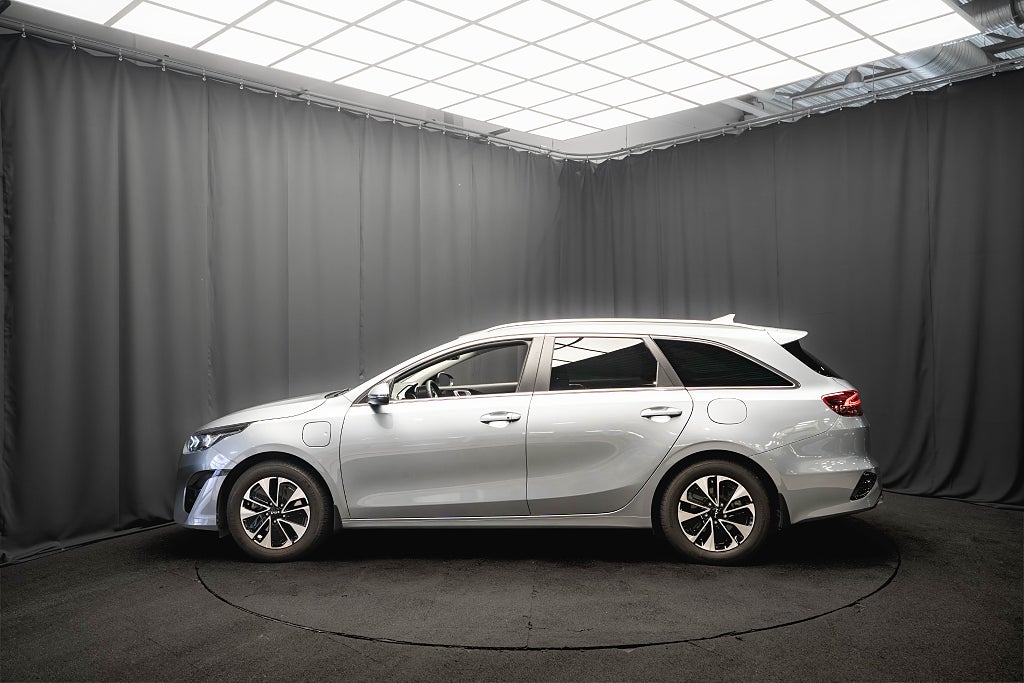 Kia Ceed Plug-in Advance KAMERA ADAPTIV-FART CAPRLAY MOMS