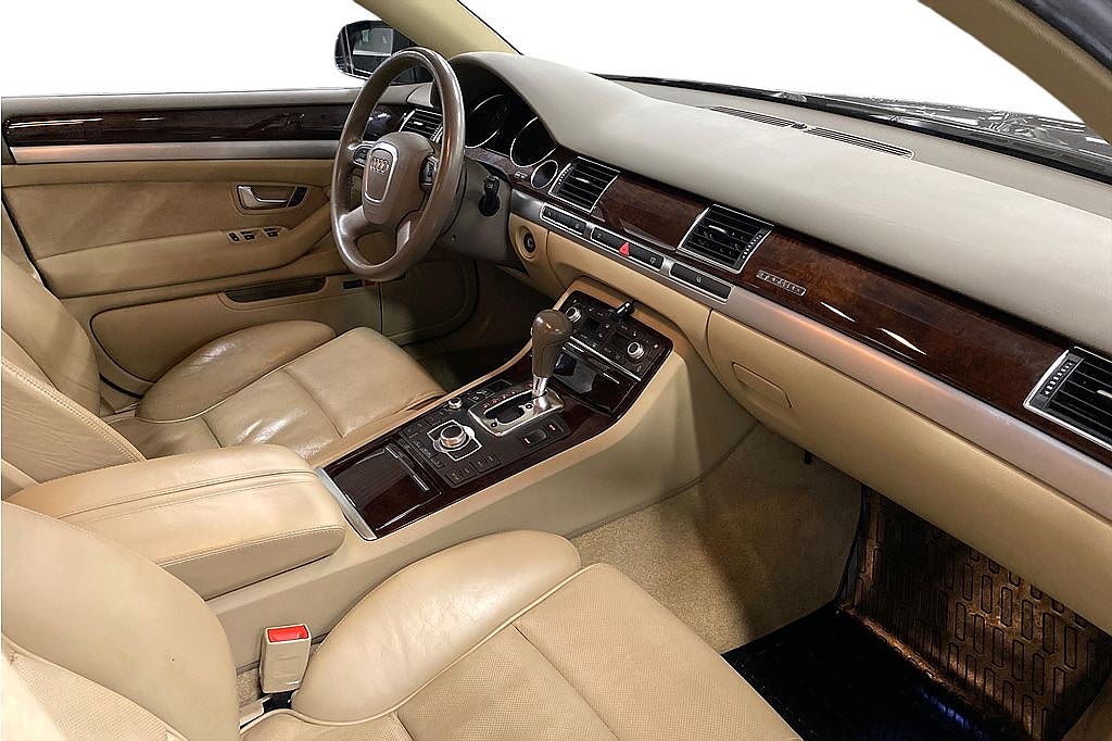 Audi A8 L 6.0 W12 quattro, 450hk, låg mil, Xbox m skärmar bak,