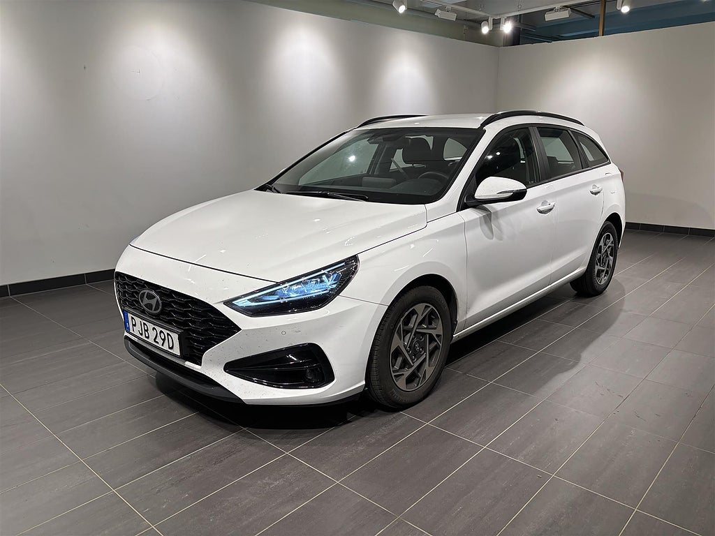 Hyundai i30 Kombi 1.0 T-GDi Essential Aut Kamera LED Rattvärme | Ränta 3,95%