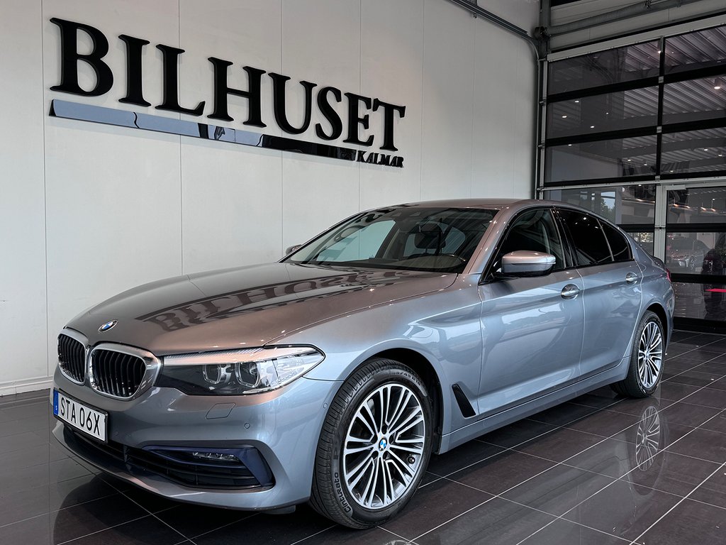 BMW 520 d xDrive Sedan Sport Line / 1 Ägare / Värmare 