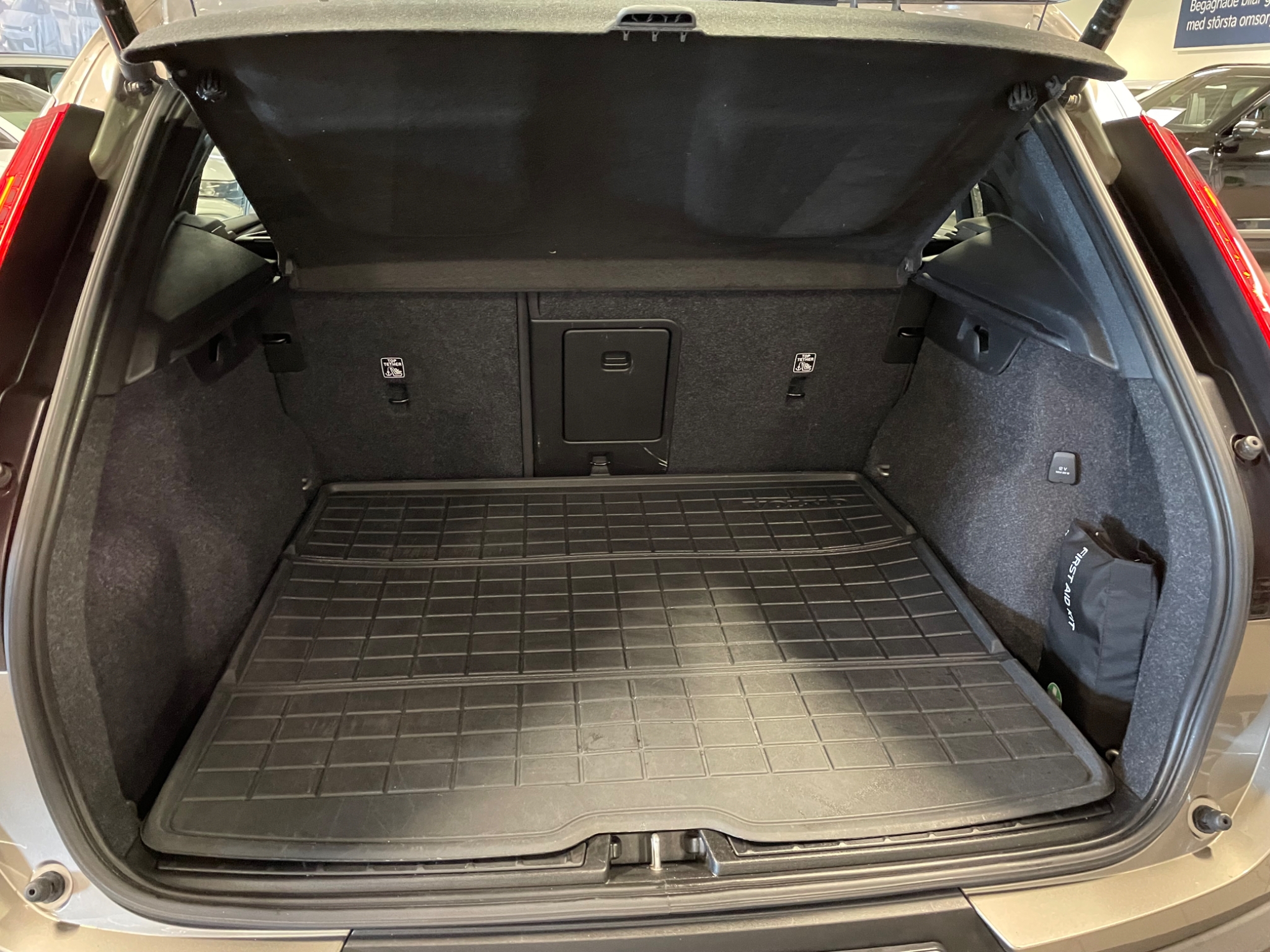 Volvo XC40 2022, bild 3/40